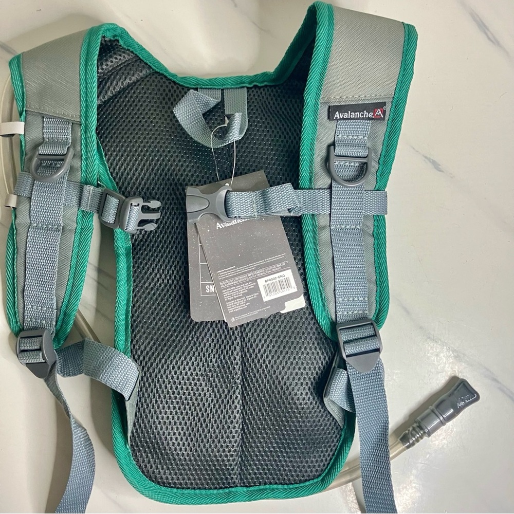 Avalanche Explorer Hydration Backpack - image 7